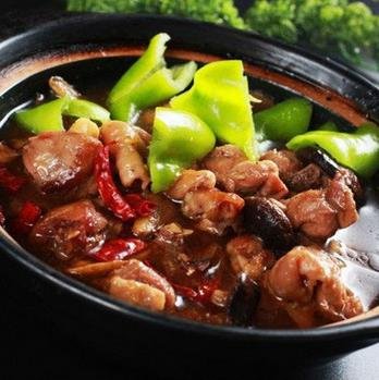 喜多福黃燜雞米飯