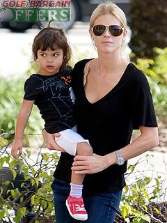 Elin nordegren and child